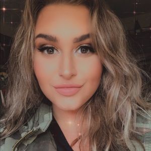 Meet your Posher, Reagan joelle